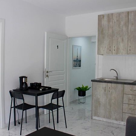Amalia Residences Никозия Екстериор снимка