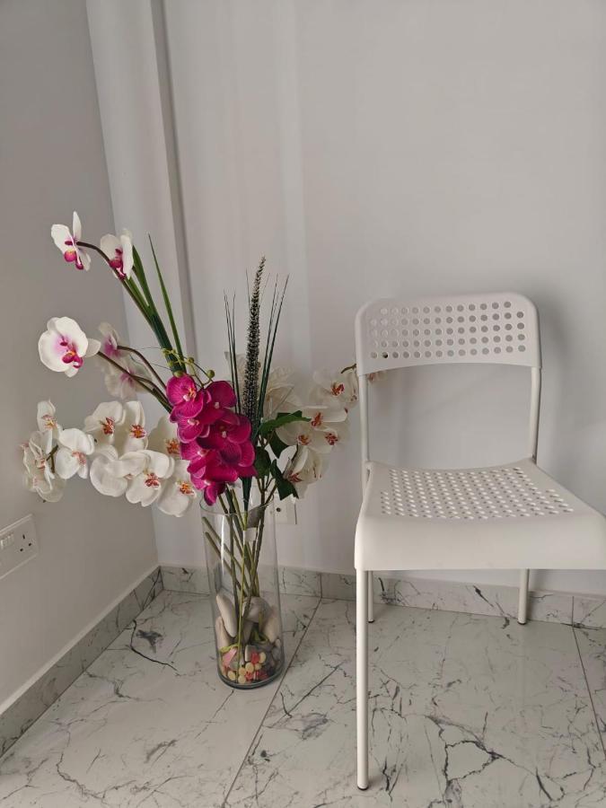 Amalia Residences Никозия Екстериор снимка