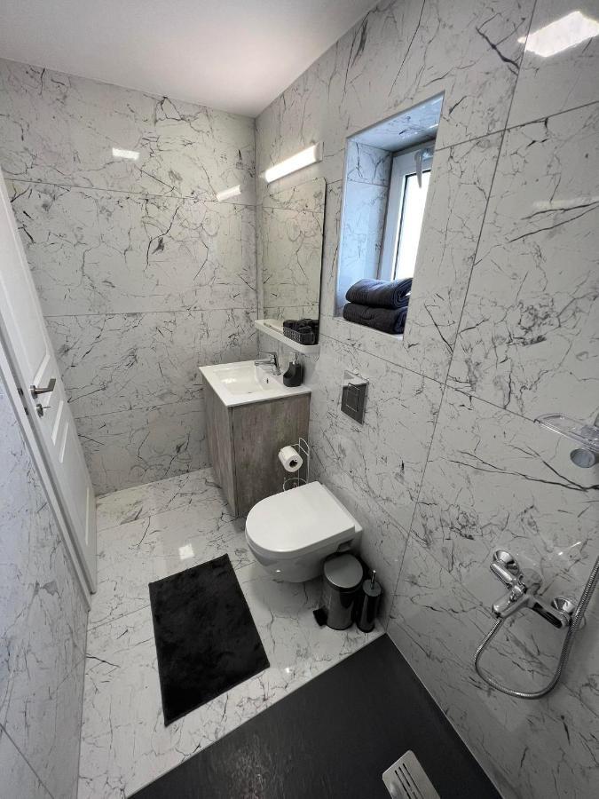 Amalia Residences Никозия Екстериор снимка